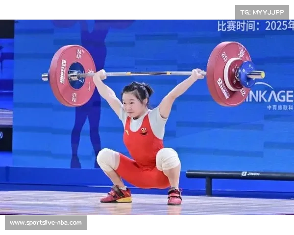 举重锦标赛模拟测试赛举行 蒋惠花梁小梅状态调整佳