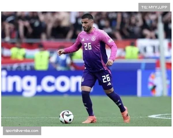 赛后通讯：斯图加特3-2逆转柏林联，昂达夫上演帽子戏法助球队锁定欧战资格